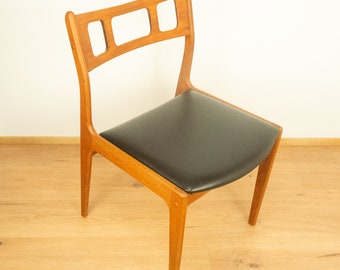 Dining table chair, Danish design by Johannes Andersen for Uldum 7171, teak, 1960s