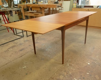 Uitschuifbare eettafel van Lübke, teak, walnoot, jaren 50