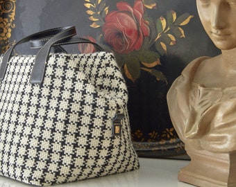 Fashionable Finesse: Sophisticated Simplicity | Black & White | Shoulder handbag | Woman handbag | Canvas bag | Shoulder bag |Top handle bag