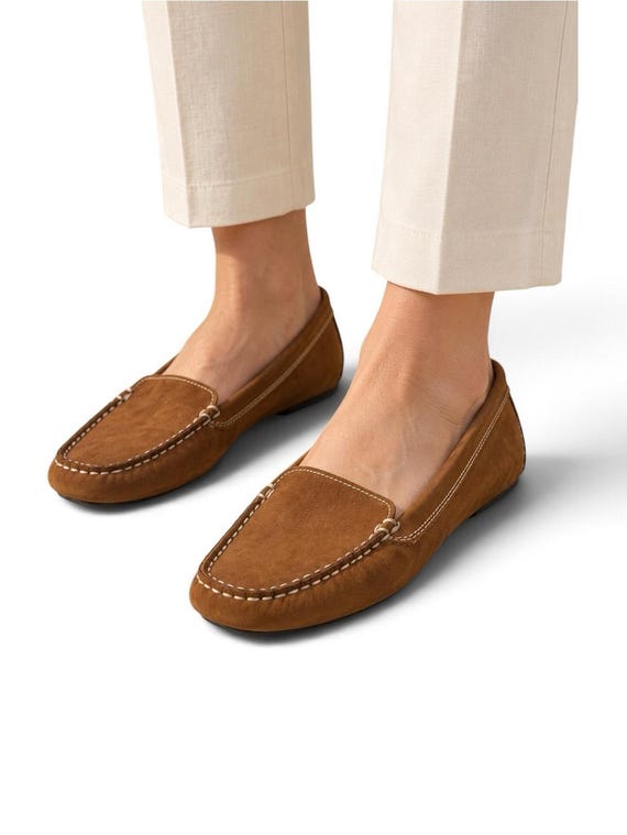 G.H. Bass, G.H. Bass & Co Tammy Loafers Womens 10 M Brown Suede Moc Toe Driving Flats