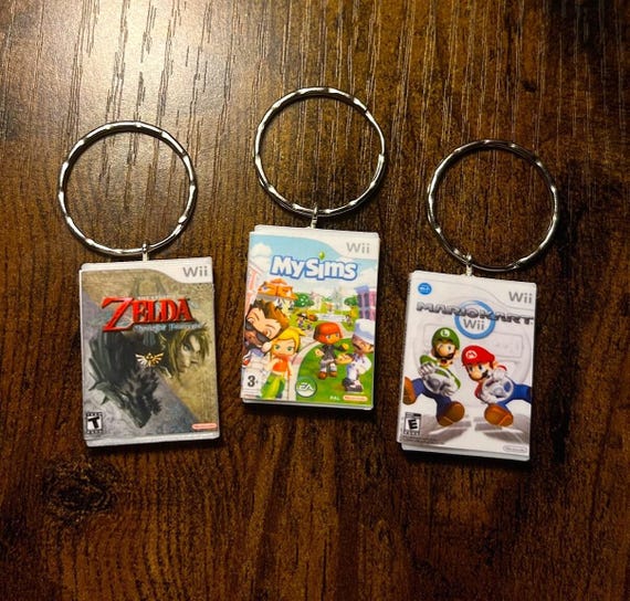 Miniature Wii Game Keyring | ANY Game You Like | Novelty Keyrings | Gamers Keyrings | Birthday Party Bags | Stocking Fillers Keychain Toys