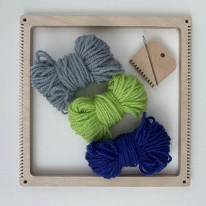 Square loom weaving kit with grey, lime and blue yarn