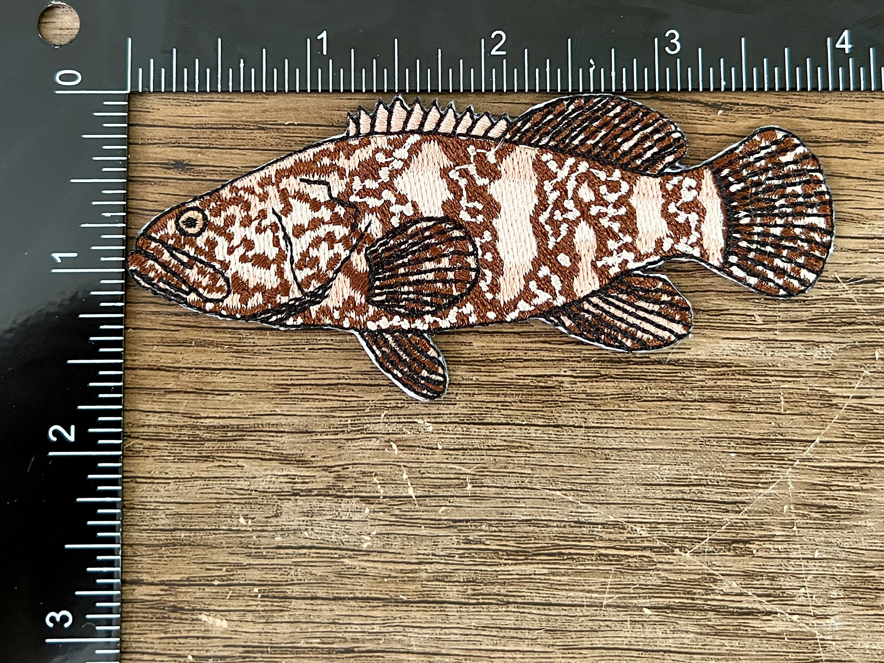 Bügelbild / Applikation „Fisch“ – Ca. 4,9 X 4,9 Cm, Bestickt Mit Glitzersteinen, Zum Aufbügeln Oder Aufnähen