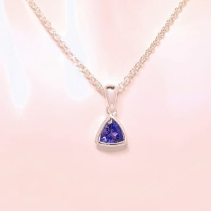 Natural tanzanite pendant - natural tanzanite - silver pendant - faceted tanzanite - trillant cut - violet blue - polished chain