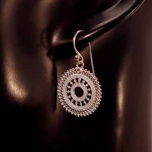 Silver earrings - silver earrings - flower earrings - oriental earrings - round earrings - filigree - sterling silver - elegant
