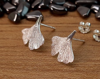 Boucles d'oreilles à clous en feuille de Ginkgo - boucles d'oreilles à clous - boucles d'oreilles à clous en argent - feuille de ginkgo - ginkgo - boucles d'oreilles à feuilles de ginkgo - boucles d'oreilles à clous en argent - sans nickel