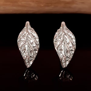 Leaf stud earrings - silver stud earrings - polished stud earrings - leaf earrings - natural - sterling silver 925 nickel-free - simple stud earrings