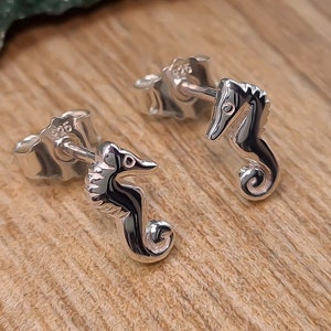 Seahorse earrings - Stud earrings - Silver earrings - Stud earrings in silver - Animal earrings - Seahorse - Stud earrings polished - 925