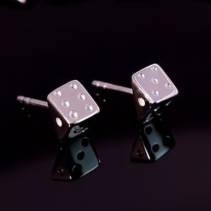 Cube stud earrings - silver stud earrings - polished earrings - simple - timeless - playful - small stud earrings - sterling silver - 925