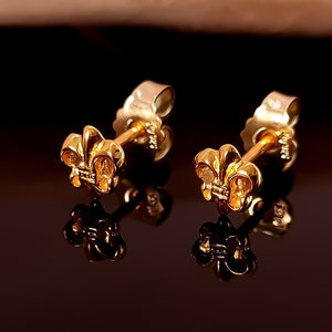 Lily stud earrings - silver stud earrings - gold-plated earrings - silver earrings - lily - French lily - nickel-free - sterling silver - filigree