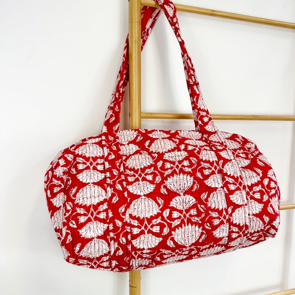 Bolsa de lona acolchada Bolso de hombro Algodón Rojo Blanco Loto Floral Ecológico Sostenible Robusto Yoga Compras Playa Artista Boho Weekender