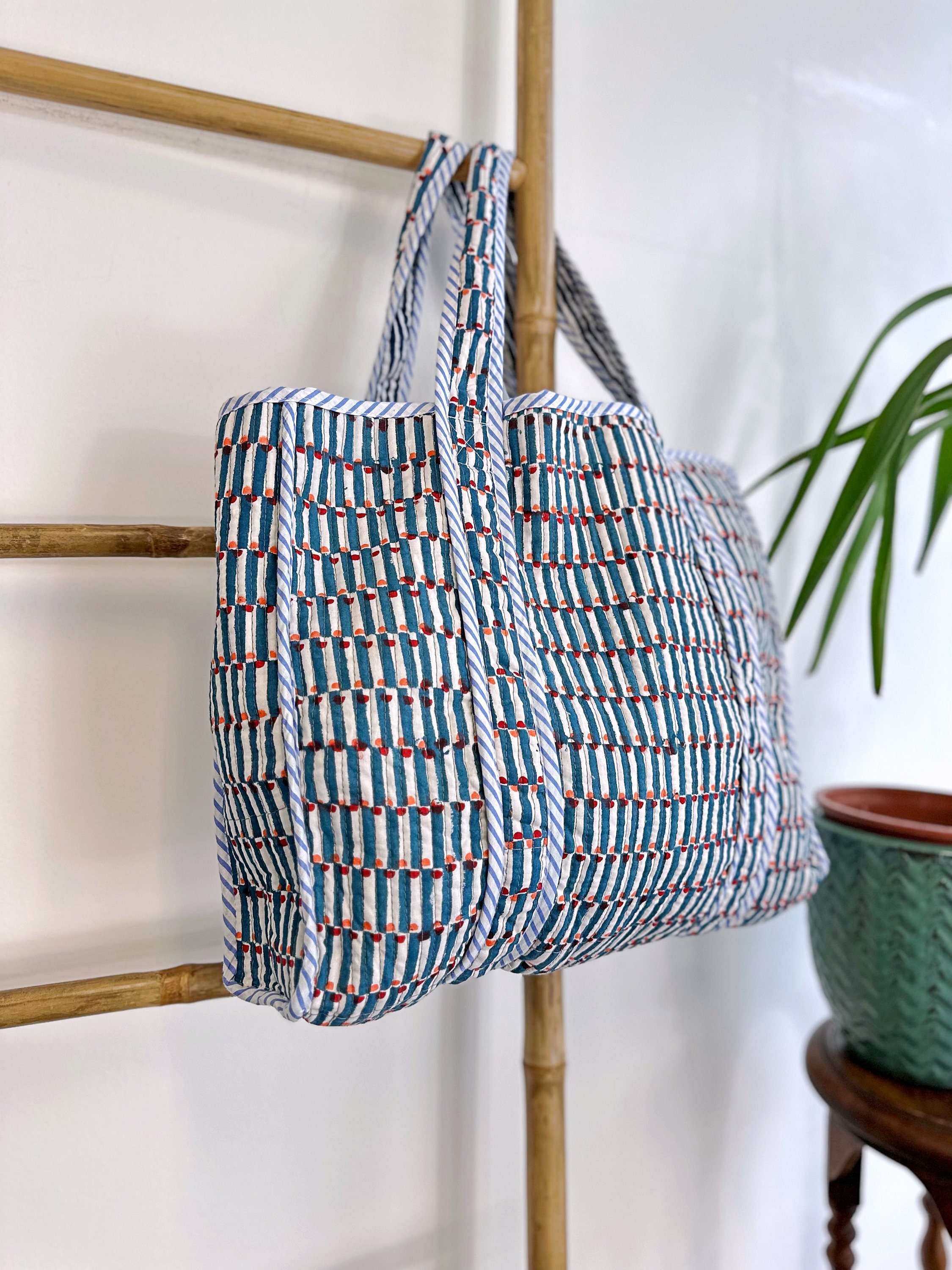 キルティングコットン ハンドプリント リバーシブル ラージトート