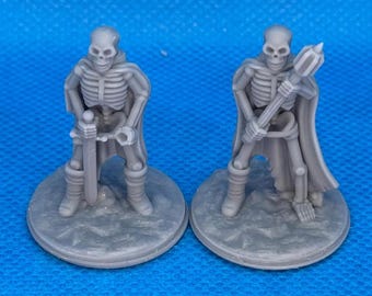 Skeletons 2 minis –28mm Resin - RPG Miniatures, Dungeons and Dragons, Fat Dragon Games