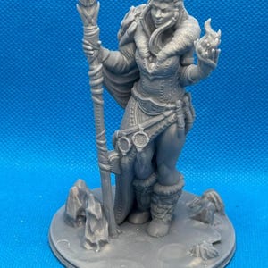 Frost Giant, Female with Crown,  28mm for RPG, Dungeons and Dragons, EC3D, Heroes Horde