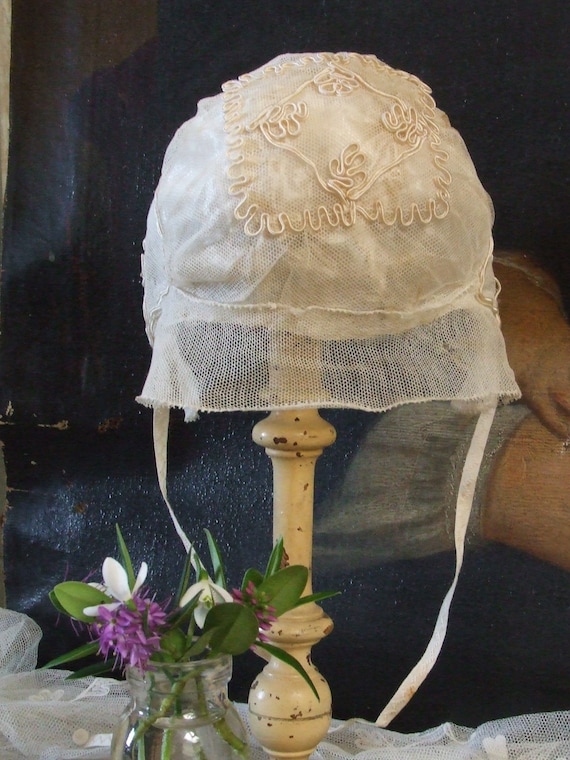 Edwardian child's lace silk lined bonnet, Victori… - image 7