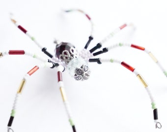 Hand Perlen Weihnachten Spinne Ornament | Weiß, Rot & Gold Glasperlen