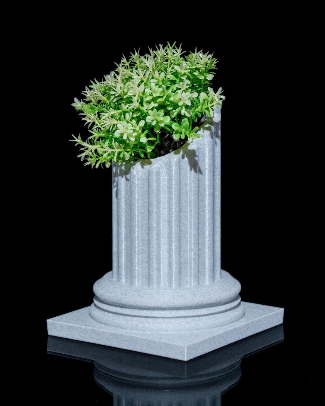 Pillar planter