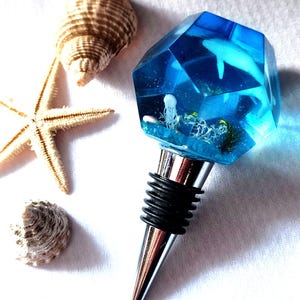 Resin ocean scene bottle stopper underwater sea scene
