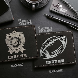 Cartera de cuero vegano personalizada, cartera para hombre con grabado personalizado, cartera negra con grabado en plata, cartera negra con grabado en oro y temática de fútbol