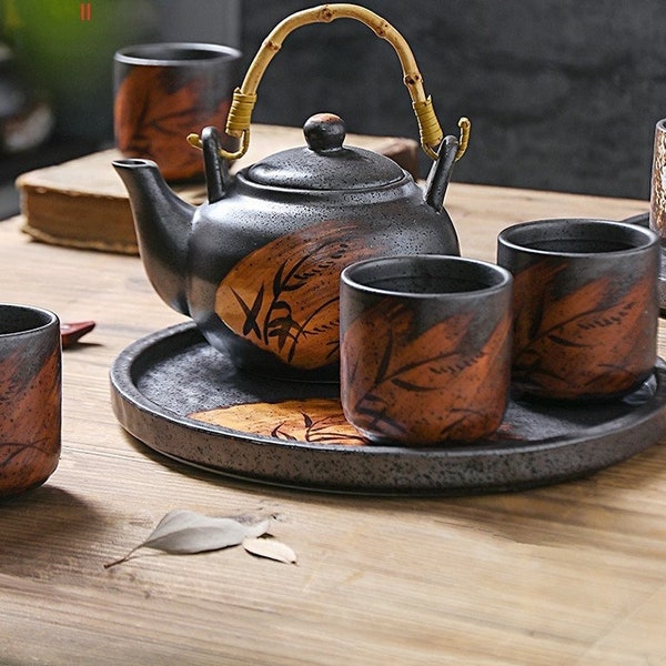 service à thé japonais en porcelaine de style vintage | Théière asiatique rétro avec poignée en rotin | Théière noire, tasses, plateau