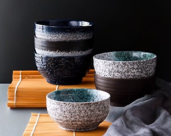 Retro Japanese Porcelain Noodle Bowl: Modern Ramen Serving Dish