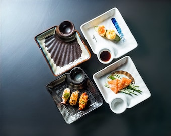 Assiette à sushi en céramique : plat de service de style japonais avec support pour sauce