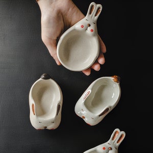 Keramik Saucen Schale: Kawaii Keramik Schale mit Stäbchen Ablage