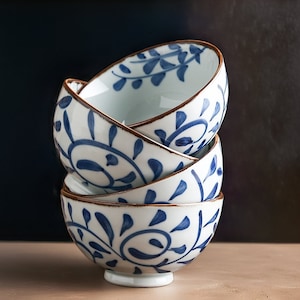 Japanese Retro Style Ceramic Floral Rice Bowl | Traditional Blue and White Design Small Serving Bowl | Asian Dinnerware Ceramic Gifts