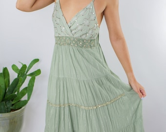 Boho katoenen maxi-jurk • Verstelbare bandjes • Jurk met ruches • Casual mouwloze jurk • Boho-jurk • Pailletten en franjes • Rokvoering