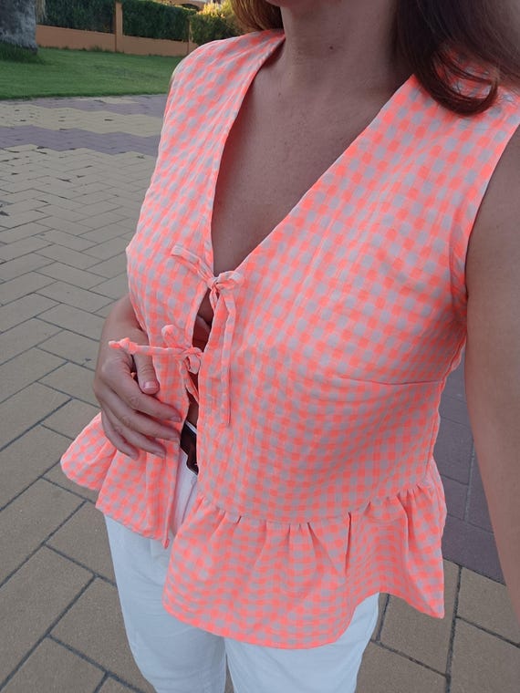 Patrón Blusa anudada en el delantero y abertura España