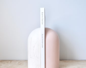 Handmade Rosa & Beige Marmor Effekt Buchstützen: Moderne Schreibtisch Dekoration für Zuhause oder im Büro