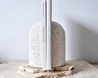 Granite effect colour bookends set, modern minimalistic bookends, best gift for all booklovers