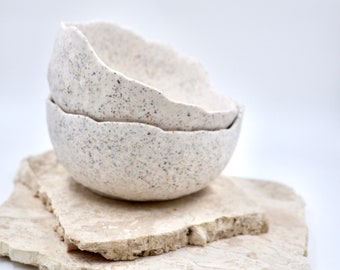 Catchall Bowl – Jesmonite Decorative Key Bowl, Trinket Dish, Shelf Decor, Baltic Sand Accent
