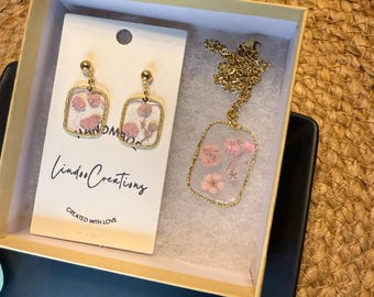 Handmade Pink Jewelry Gift Set Floral Resin Necklace and Earrings set