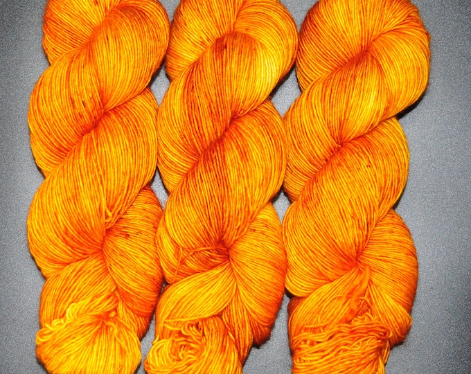 Amber - Single Ply Merino Fingering Hand Dyed Yarn