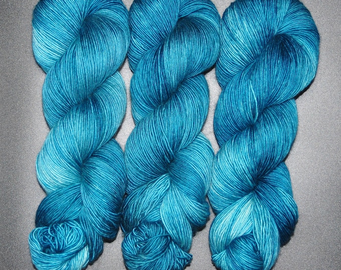 Frosted Spruce - Single Ply Merino Fingering Hand Dyed Yarn