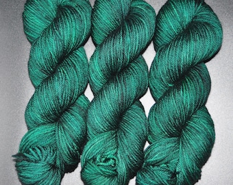 Racing Green - Merino Nylon Worsted Hand Dyed Yarn