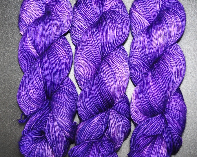 Deb's Purple - Single Ply Merino Fingering Hand Dyed Yarn