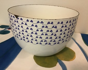 Vintage Arabia Finland Enamelware Bowl / Blue Clover