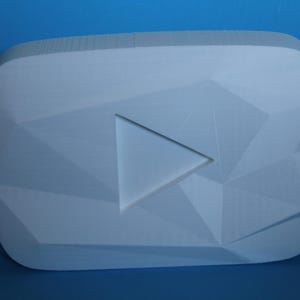3D Printed Playbutton Base White!