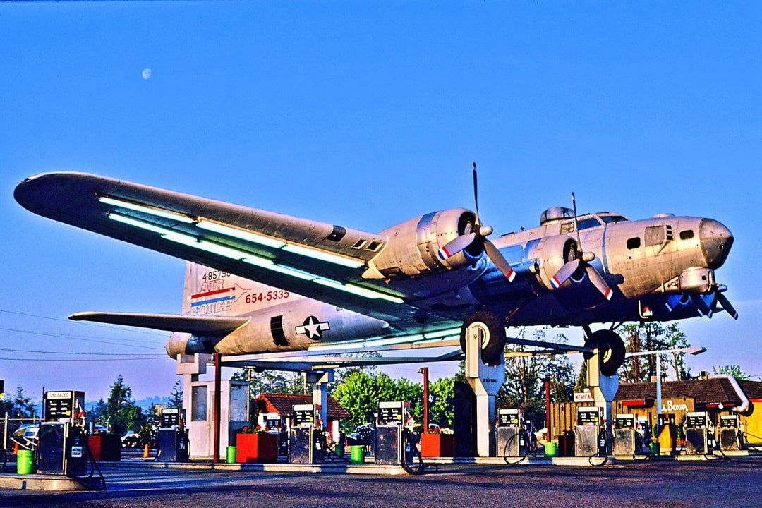 Bomber Gas Station Roadside America Photograph Milwaukie Oregon B17 Airplane Etsy