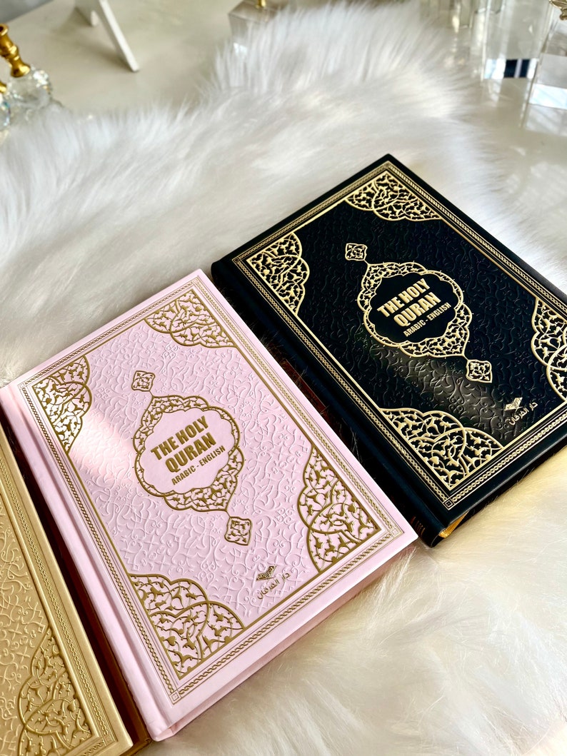 White English Quran, Ramadan Gift, Islamic Eid Gift, English Thermo Leather Pink Quran Set, Prayer Rug, Crystal Tasbih, Translate Quran Gift image 4