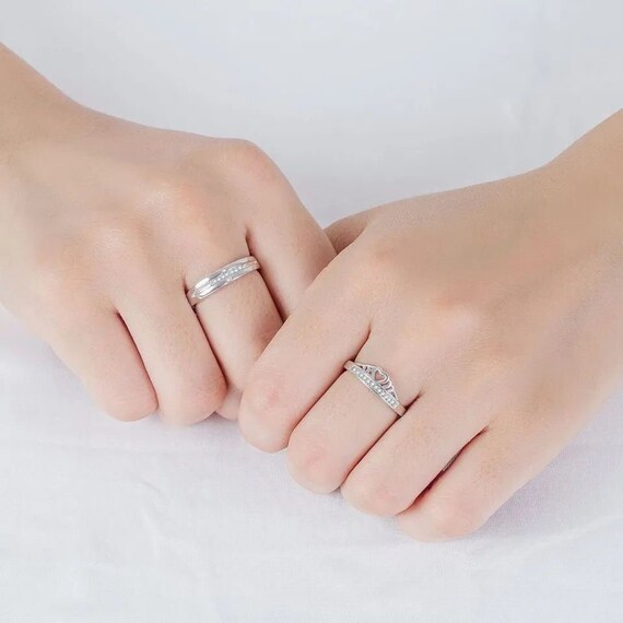 Silver couple shop rings in joyalukkas