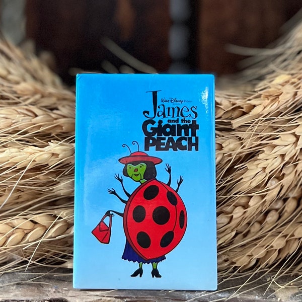 1996 ~ James And The Giant Peach “Mrs Lady Bug” Pin Back Button ~ Authentic Movie Release Promotional Badge ~ Vintage Walt Disney Pictures.