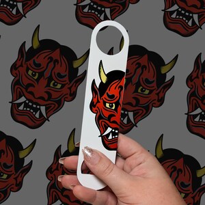 Abridor de botellas con forma de máscara Hannya / Tatuaje tradicional americano