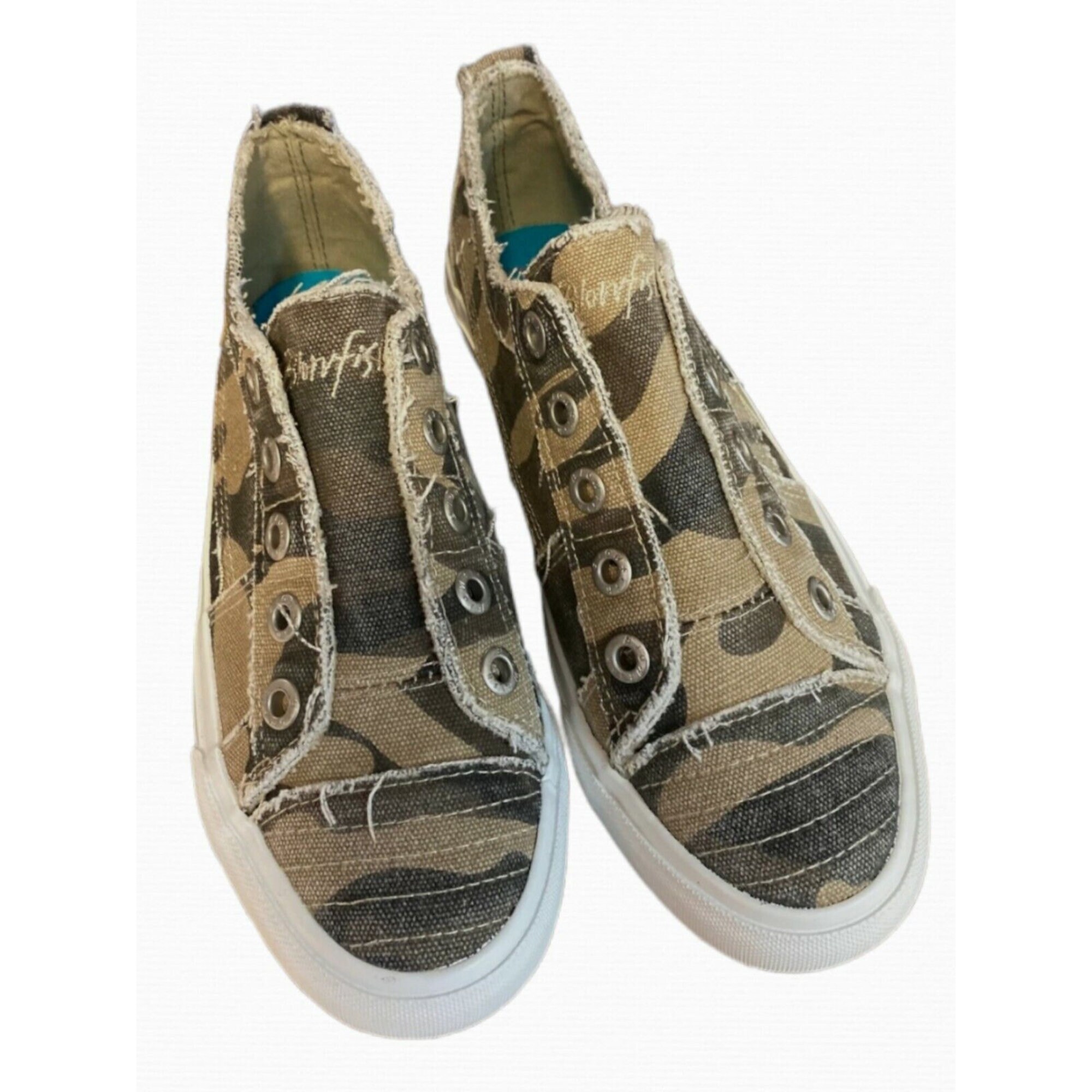 Womens Blowfish Malibu Marley Slip On Grey Love Not War Camouflage