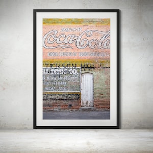 Stampa di insegne Coca-Cola vintage - Arte murale americana retrò, fotografia pubblicitaria rustica, decorazioni Salida Colorado