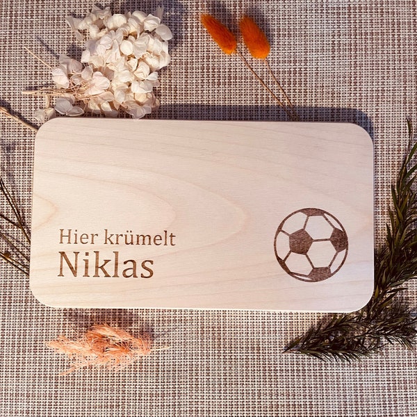 Personalized breakfast board with a sports motif - soccer, basketball, football, tennis or table tennis
