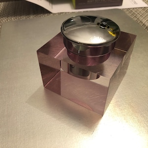 Pink square Lighter