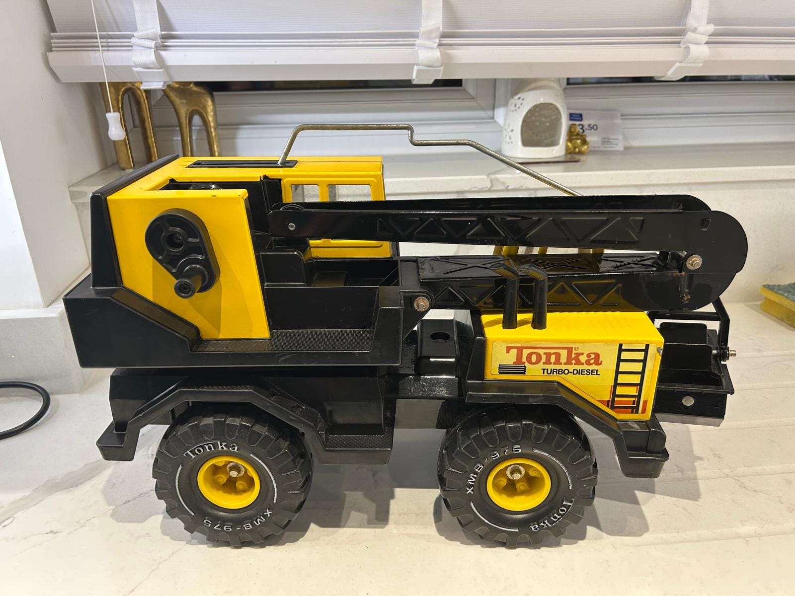 Tonka Turbo Diesel Crane Truck XMB-975 Vintage Construction